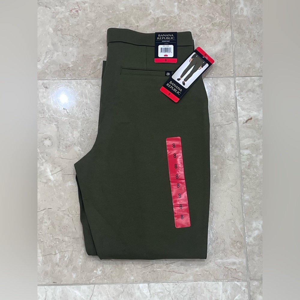 Banana Republic Women’s Olive Pants